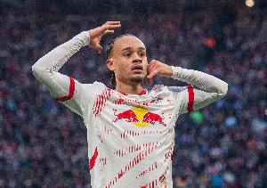 开云-爱游戏-德天空：哈维-西蒙斯转会热刺交易敲定，球员已签约至2032年