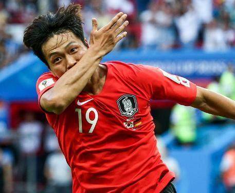 开云登录入口-世界杯球员从9+9到2+11！金元浪潮褪去谁在裸泳？