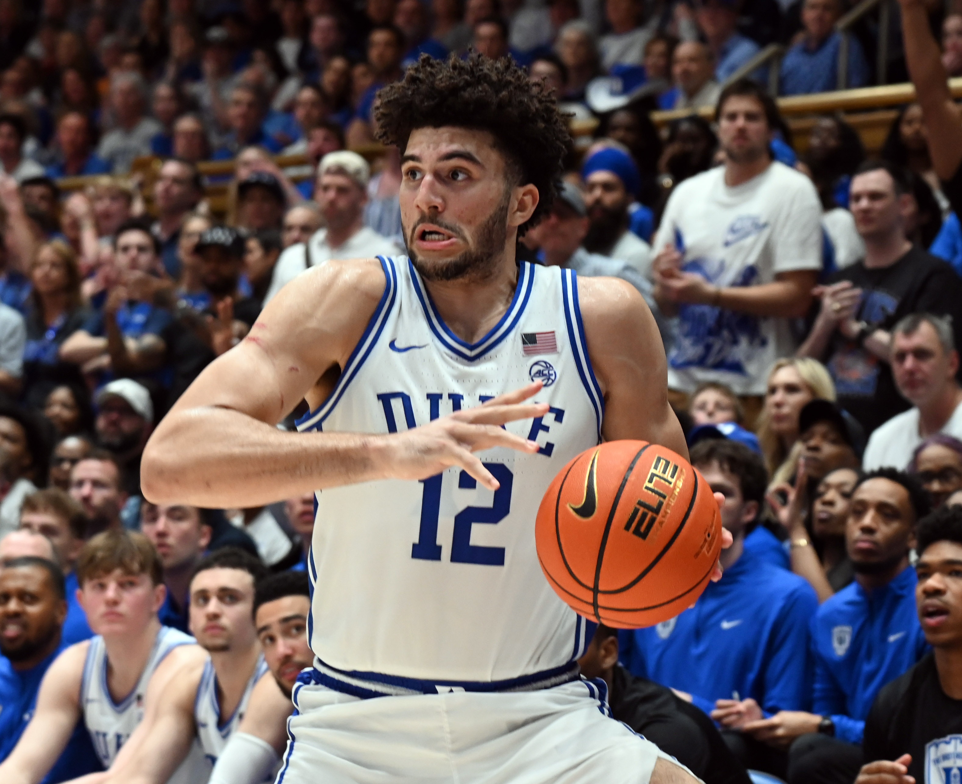 开云体育平台-状元热门~布泽尔儿子太稳了！9次出手轰24+14+5 进分区锦标赛决赛